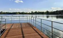 FLOATING DOCK